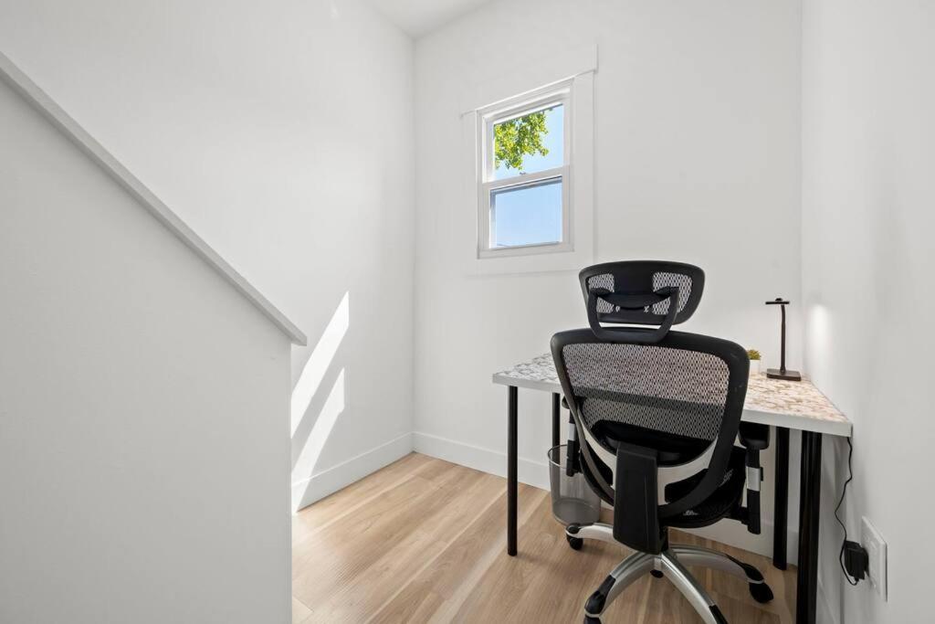 10Guests! Parking 2Nd Floor-Duplex Apartment Fair Lawn Exterior photo
